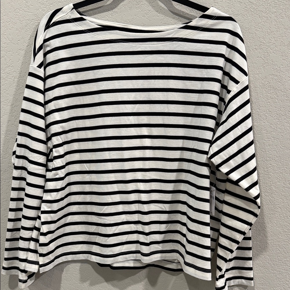 Old Navy Black and White Striped Boatneck Long-Sleeve Top